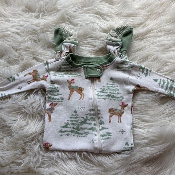Burt's Bees Baby Green and White Zip-Up Onesie- Christmas themed - Picture 1 of 4